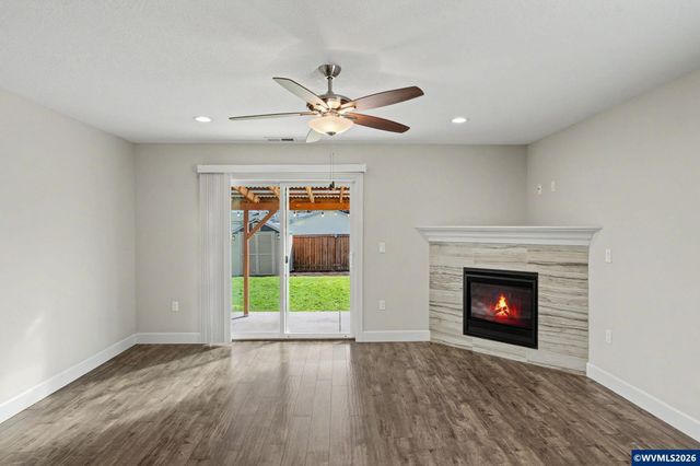 7922 5th St SE, Turner, OR 97392