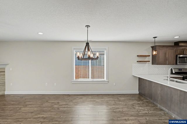 7922 5th St SE, Turner, OR 97392