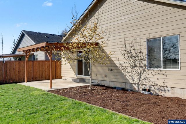 7922 5th St SE, Turner, OR 97392