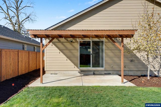 7922 5th St SE, Turner, OR 97392