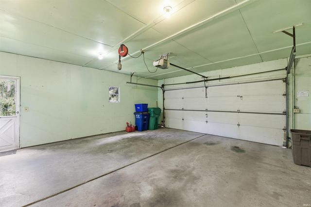 6266 N 900 E Road, New Carlisle, IN 46552