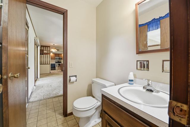 6266 N 900 E Road, New Carlisle, IN 46552