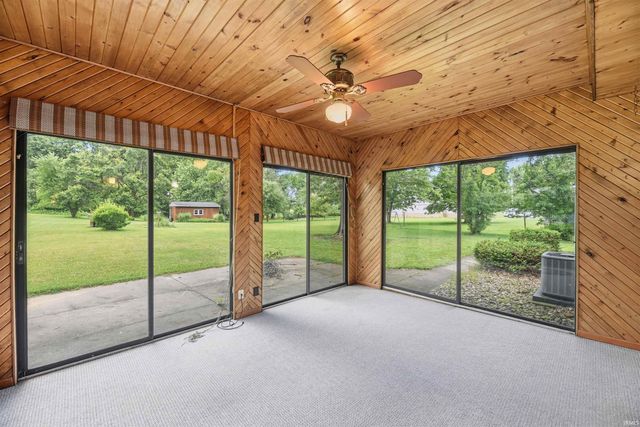 6266 N 900 E Road, New Carlisle, IN 46552