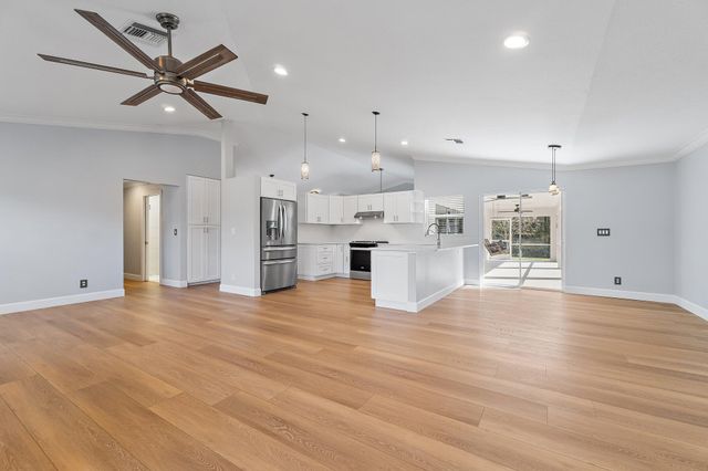 16223 127th Drive N, Jupiter, FL 33478