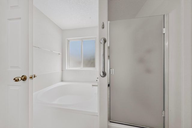 5005 Mira Vista Drive NE, Rio Rancho, NM 87144