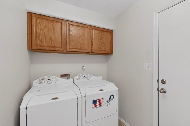 5005 Mira Vista Drive NE, Rio Rancho, NM 87144