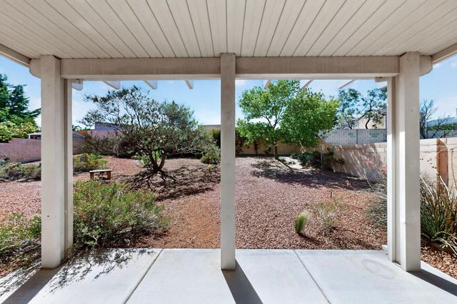 5005 Mira Vista Drive NE, Rio Rancho, NM 87144