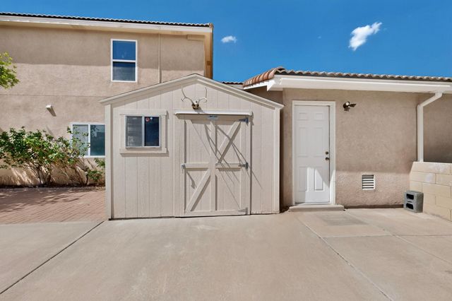 5005 Mira Vista Drive NE, Rio Rancho, NM 87144