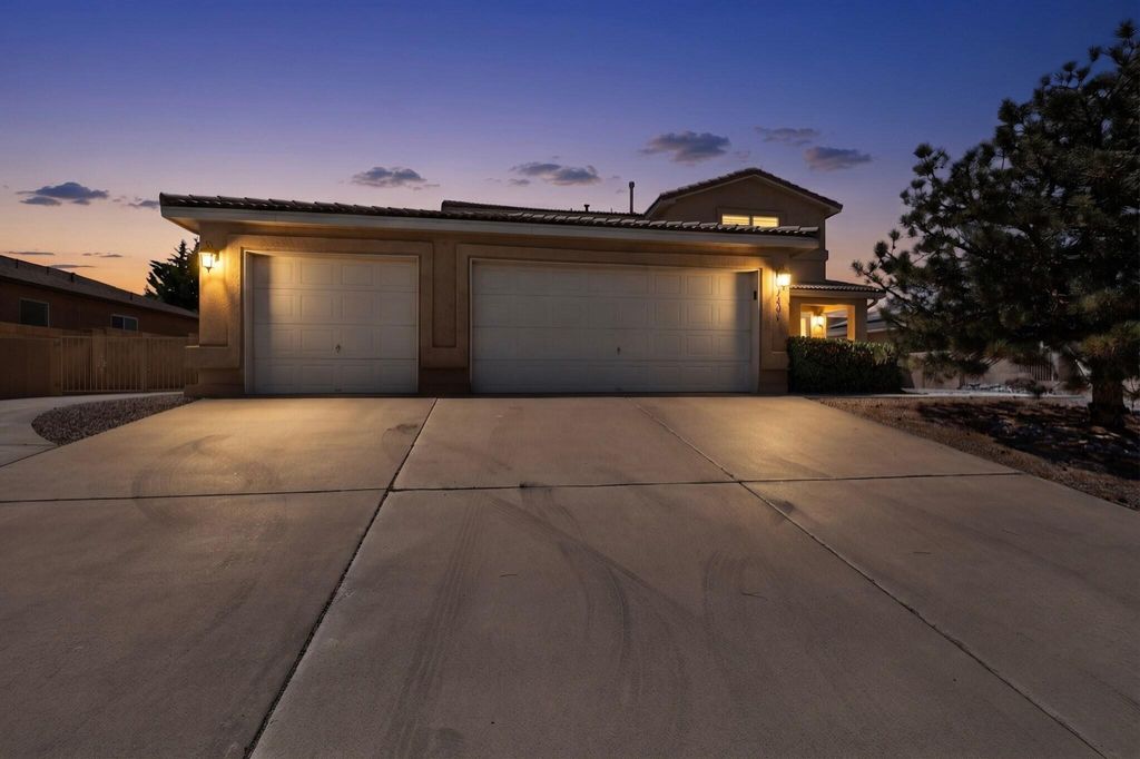 5005 Mira Vista Drive NE, Rio Rancho, NM 87144