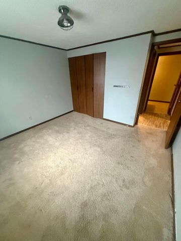 1718 Sunapple Way, Columbus, OH 43232