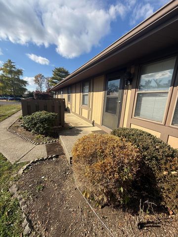 1718 Sunapple Way, Columbus, OH 43232