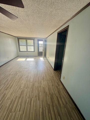 1718 Sunapple Way, Columbus, OH 43232