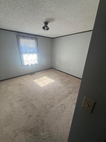 1718 Sunapple Way, Columbus, OH 43232