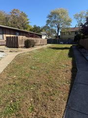 1718 Sunapple Way, Columbus, OH 43232