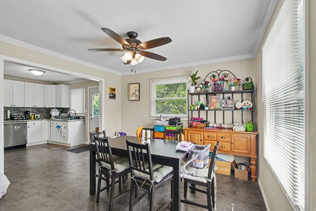 426 Redwing Drive, Round Lake Beach, IL 60073