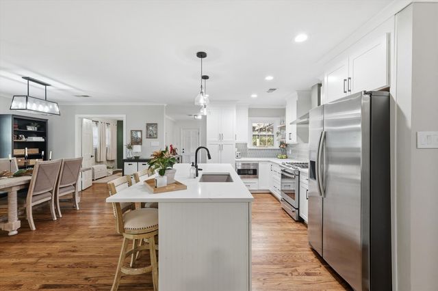 6428 Waverly Way, Fort Worth, TX 76116