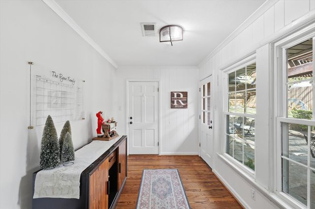 6428 Waverly Way, Fort Worth, TX 76116