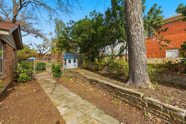 6428 Waverly Way, Fort Worth, TX 76116