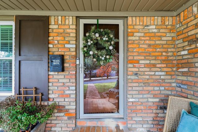 6428 Waverly Way, Fort Worth, TX 76116