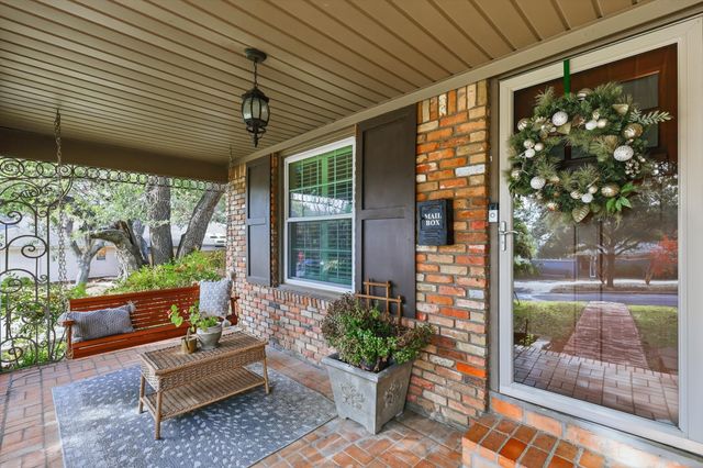 6428 Waverly Way, Fort Worth, TX 76116