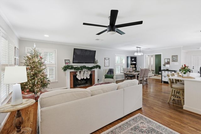 6428 Waverly Way, Fort Worth, TX 76116