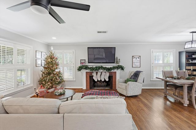 6428 Waverly Way, Fort Worth, TX 76116