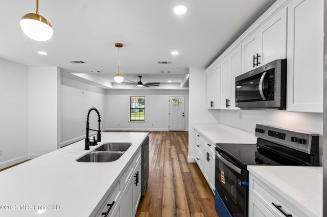 1528 Wynedote Drive, Gautier, MS 39553