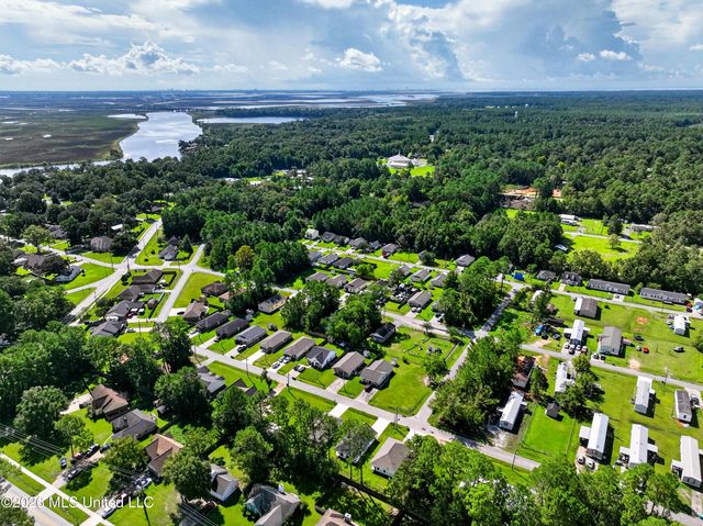 1528 Wynedote Drive, Gautier, MS 39553