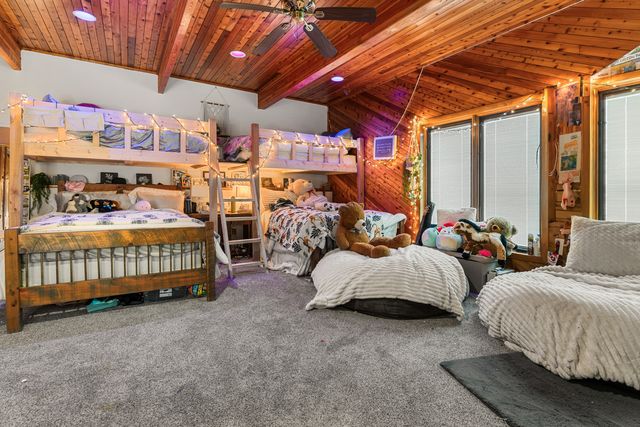 12300 River Road, Plano, IL 60545