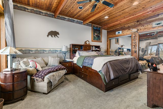 12300 River Road, Plano, IL 60545