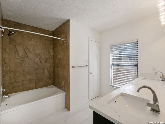 7310 Chainfire Cir, San Antonio, TX 78249