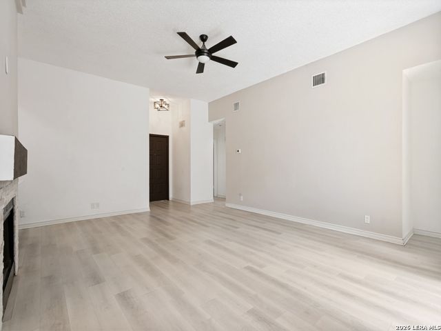 7310 Chainfire Cir, San Antonio, TX 78249