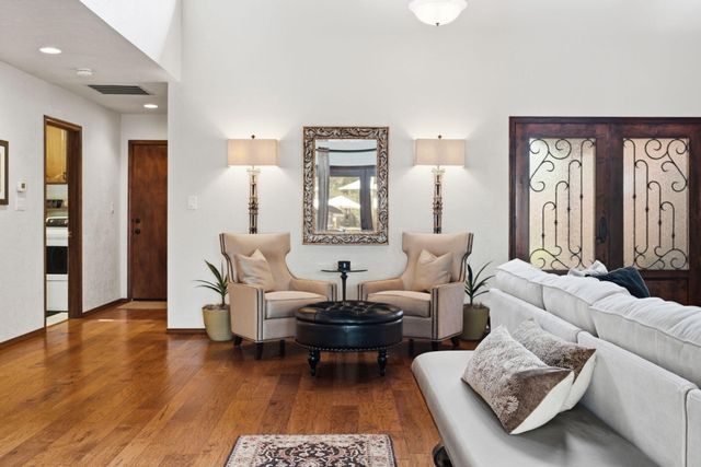 1805 Llano Court NW, Albuquerque, NM 87107