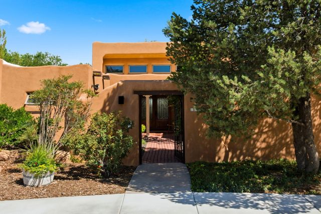 1805 Llano Court NW, Albuquerque, NM 87107