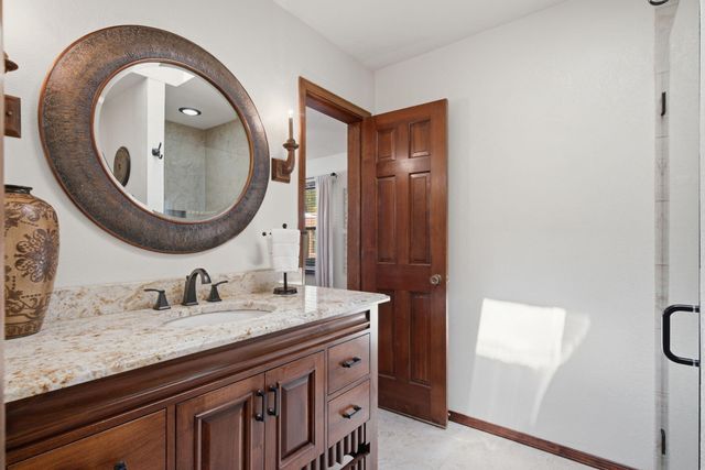 1805 Llano Court NW, Albuquerque, NM 87107