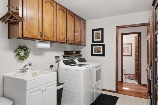 1805 Llano Court NW, Albuquerque, NM 87107