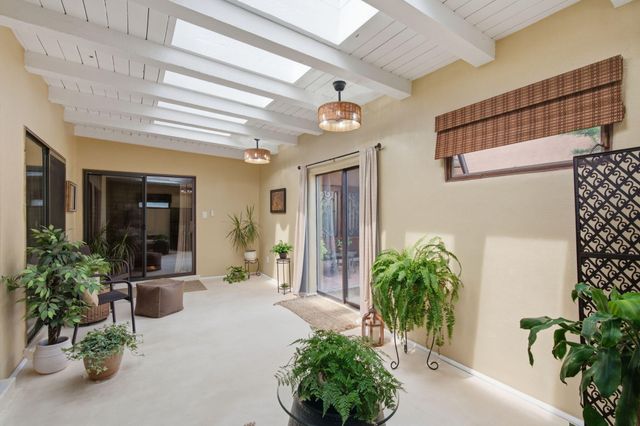 1805 Llano Court NW, Albuquerque, NM 87107