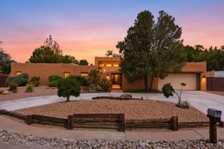 1805 Llano Court NW, Albuquerque, NM 87107