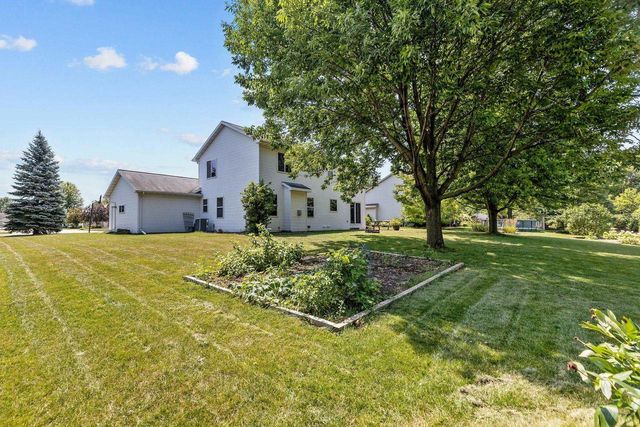 W5876 BLUE BONNET DRIVE, Appleton, WI 54915