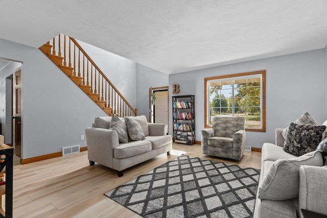 W5876 BLUE BONNET DRIVE, Appleton, WI 54915
