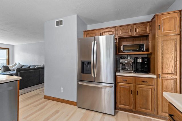 W5876 BLUE BONNET DRIVE, Appleton, WI 54915