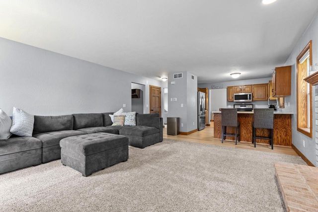 W5876 BLUE BONNET DRIVE, Appleton, WI 54915