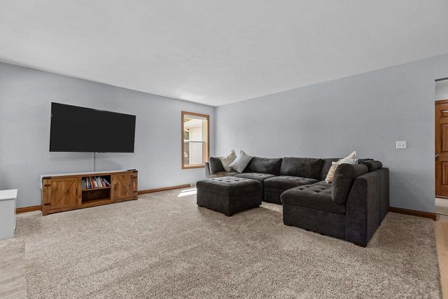 W5876 BLUE BONNET DRIVE, Appleton, WI 54915