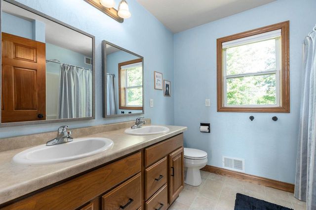 W5876 BLUE BONNET DRIVE, Appleton, WI 54915