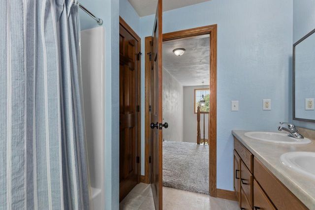 W5876 BLUE BONNET DRIVE, Appleton, WI 54915