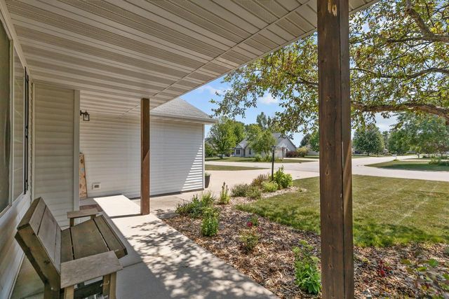 W5876 BLUE BONNET DRIVE, Appleton, WI 54915