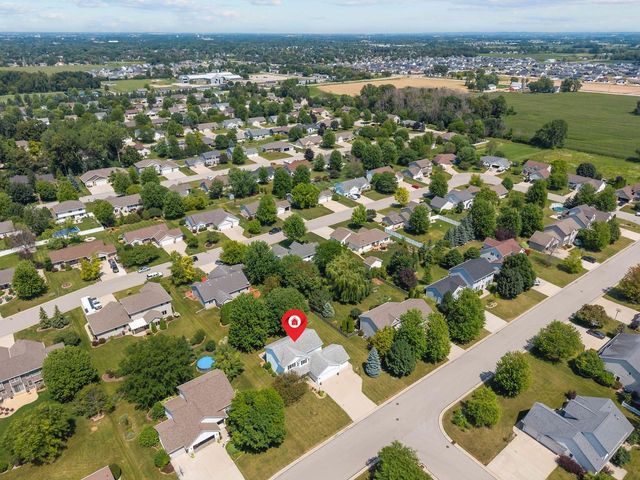 W5876 BLUE BONNET DRIVE, Appleton, WI 54915