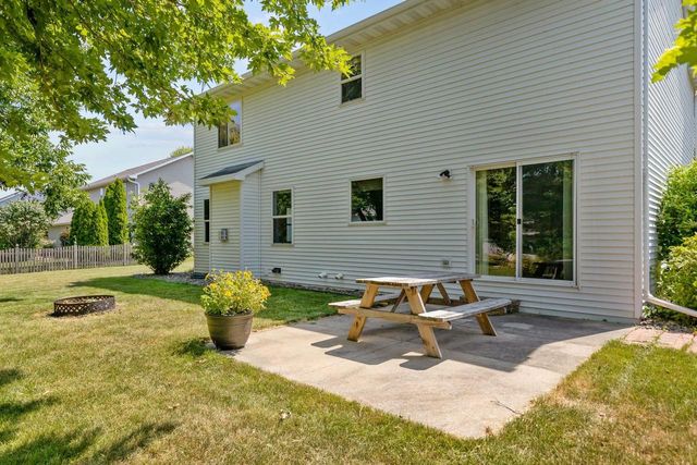 W5876 BLUE BONNET DRIVE, Appleton, WI 54915