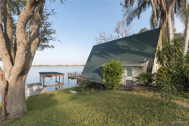 8376 Lago Vista Drive, Monte Alto, TX 78538