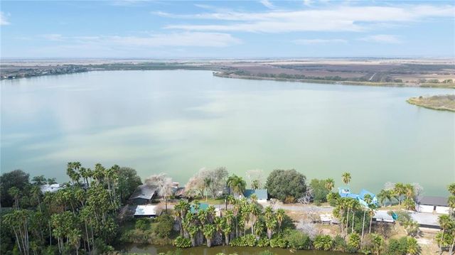 8376 Lago Vista Drive, Monte Alto, TX 78538